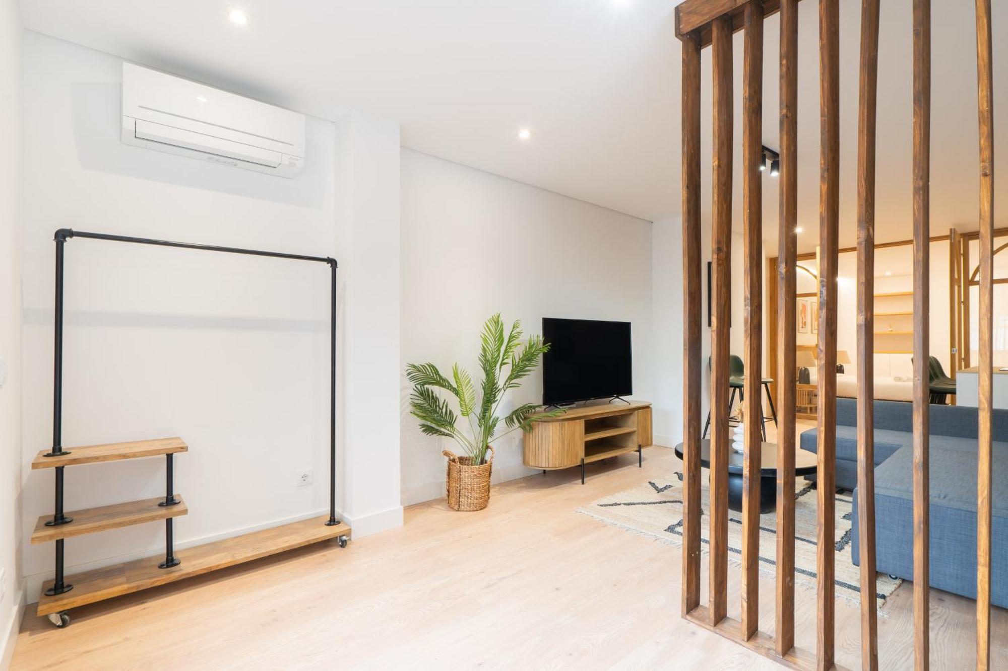 Apartamento Reformado De Lujo En Gran Via Apartment Madrid Exterior photo